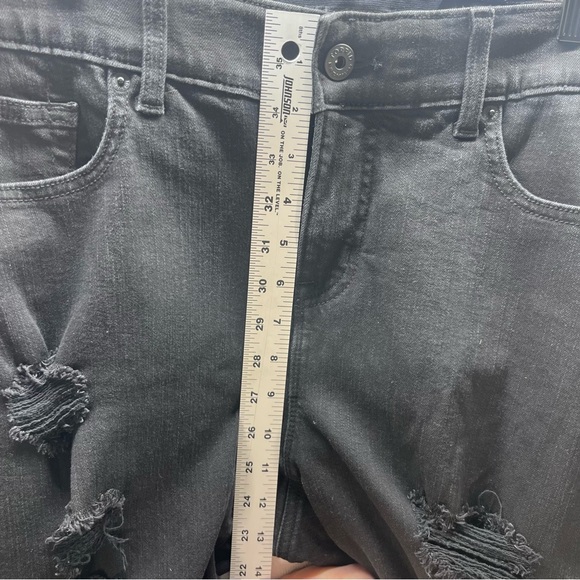 Torrid Distressed Bombshell Skinny Crop Jeans Womens 16 Black Denim Stretch 2872 - Picture 6 of 9